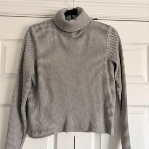 Club Monaco Light Gray Ribbed Turtleneck Sweater